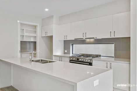 Property photo of 4A Cheviot Avenue Berwick VIC 3806