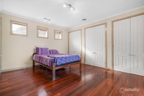 Property photo of 8 St Johns Wood Road Mount Waverley VIC 3149