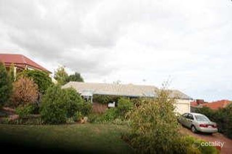 14 Planters Dr, Hallett Cove, SA 5158