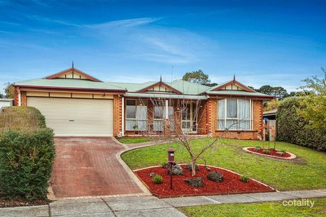 18 Pioneer Way, Kilsyth South, VIC 3137
