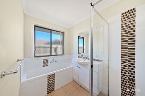 Property photo of 12 Dewdrop Place Ningi QLD 4511