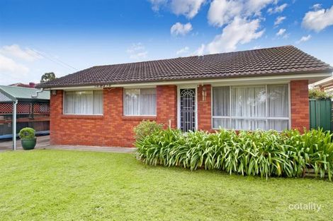 Property photo of 16 Bingara Road Macquarie Fields NSW 2564