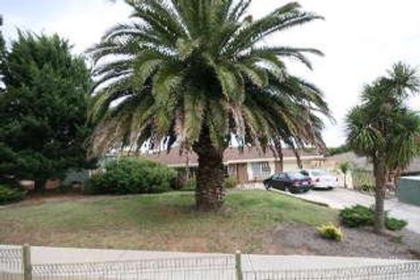 9 Gledsdale Rd, Hallett Cove, SA 5158
