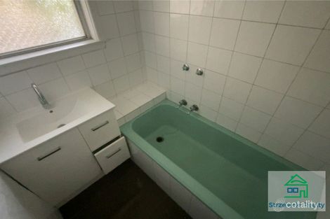 Property photo of 10 Charles Street Moe VIC 3825