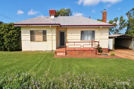 10 Moore St, Wongan Hills, WA 6603
