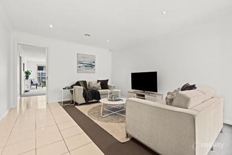 Property photo of 17/4-16 Melaleuca Drive Meadow Heights VIC 3048