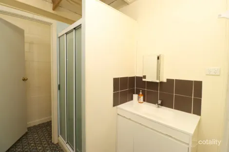 Property photo of 4/83 Trainor Street Townview QLD 4825