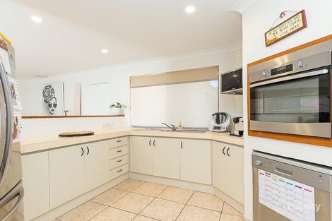 Property photo of 13 Perriam Close Parmelia WA 6167