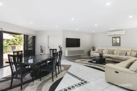 Property photo of 27 Lugarno Parade Lugarno NSW 2210