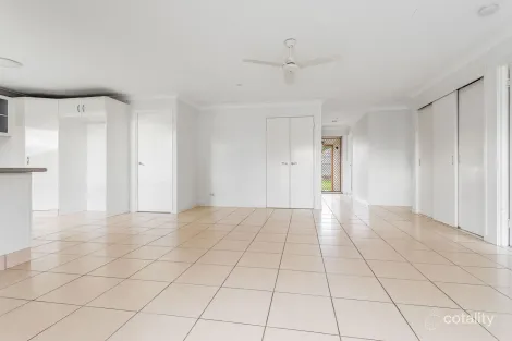 Property photo of 18 Lavarack Road Bray Park QLD 4500