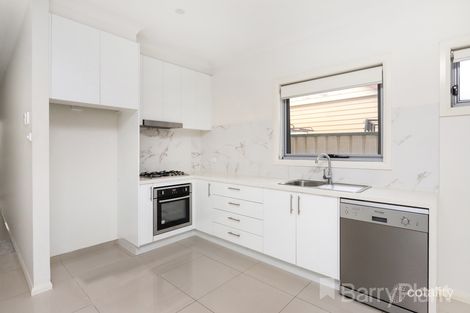 Property photo of 2/67 Clayton Street Sunshine North VIC 3020