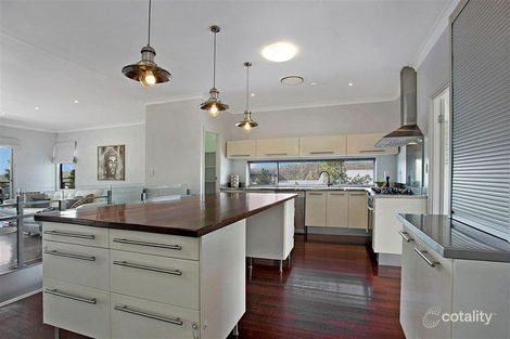 Property photo of 17 Pardalote Drive Brookwater QLD 4300