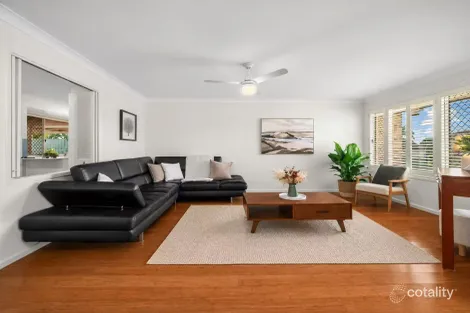Property photo of 10 Crown Place Kuraby QLD 4112