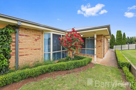 Property photo of 5 Grandview Close Drouin VIC 3818