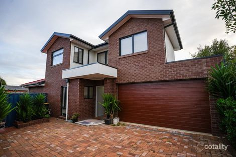 2/37 Kimberley Rd, Werribee, VIC 3030