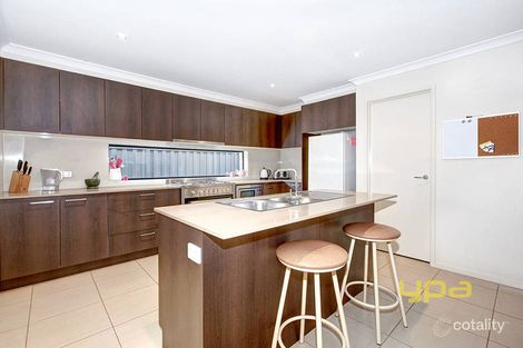 Property photo of 16 Bindarri Road Manor Lakes VIC 3024