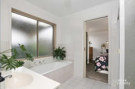 Property photo of 101 Flinders Avenue Lara VIC 3212