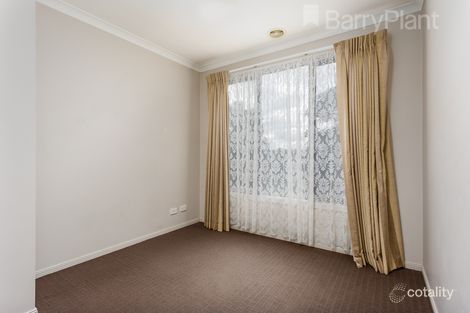 Property photo of 6 Waterlily Close Point Cook VIC 3030