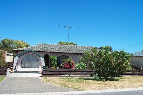 17 Preston Ct, Two Rocks, WA 6037
