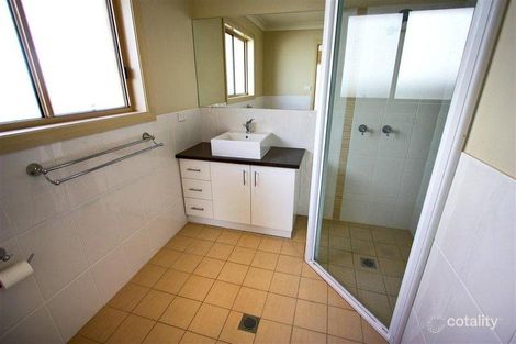 Property photo of 18 Balala Crescent Bourkelands NSW 2650