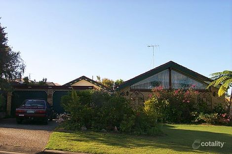 26 Brochet St, Mansfield, QLD 4122