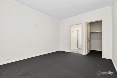 Property photo of 2/28 The Highway Mount Waverley VIC 3149