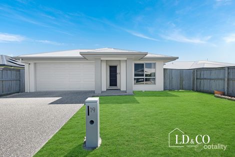 19 Eleanor Dr, Beaconsfield, QLD 4740