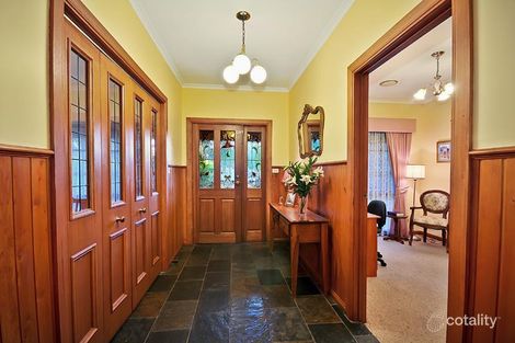Property photo of 2 Mahon Court Taylors Lakes VIC 3038