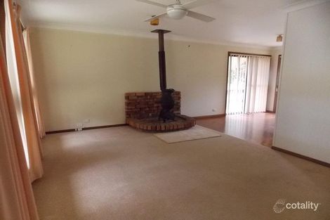 Property photo of 40 Chifley Road Morisset Park NSW 2264