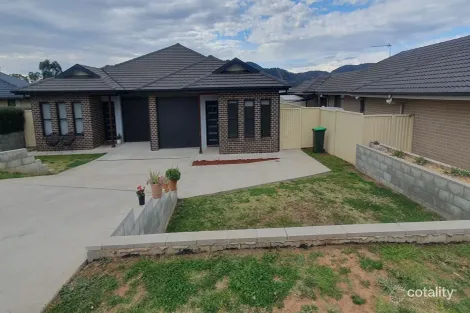 Property photo of 2/10 Penlee Road Calala NSW 2340