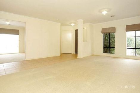 Property photo of 12 Lauffre Walk Caroline Springs VIC 3023