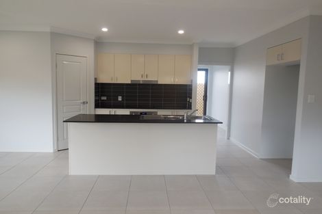 Property photo of 46 Wyperfeld Crescent South Ripley QLD 4306