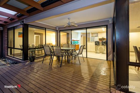 Property photo of 17 Gwendoline Drive Berwick VIC 3806