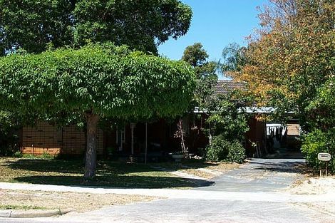 52 Emberson Rd, Morley, WA 6062