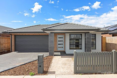 7 Lorikeet Cct, Rockbank, VIC 3335