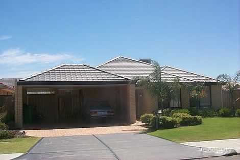 15 Courtland Cres, Redcliffe, WA 6104