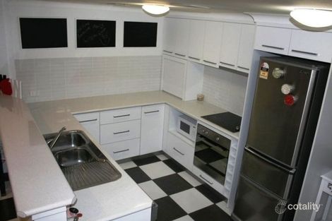 Property photo of 2/92 West Street Toowoomba City QLD 4350