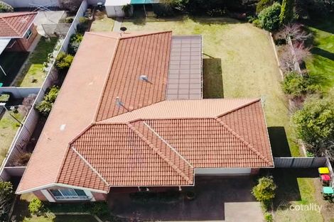 Property photo of 9 Toompang Street Young NSW 2594