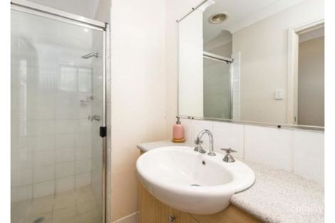 Property photo of 10/18 Geraldton Drive Varsity Lakes QLD 4227