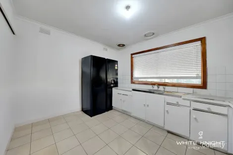 Property photo of 11 Andrew Road St Albans VIC 3021