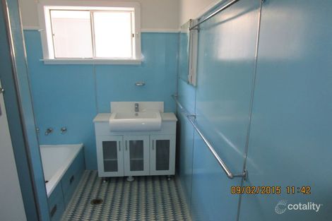 Property photo of 17 Killara Avenue Mount Austin NSW 2650
