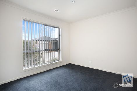 Property photo of 40/11 Hawk Avenue Pakenham VIC 3810