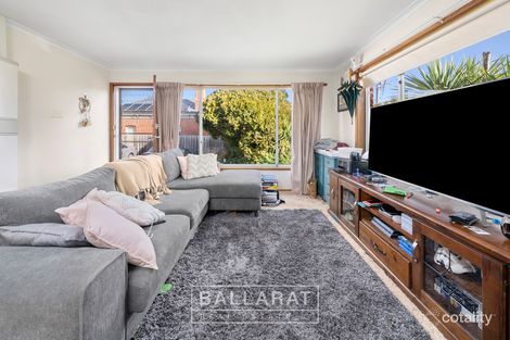 Property photo of 1/430 Ligar Street Soldiers Hill VIC 3350