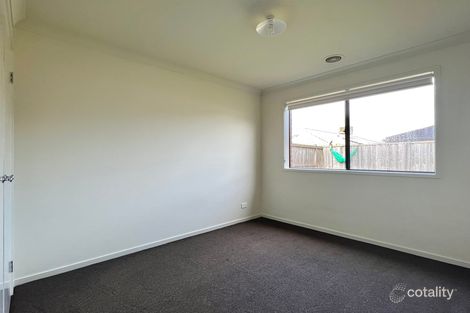 Property photo of 16 Featherflower Way Officer VIC 3809
