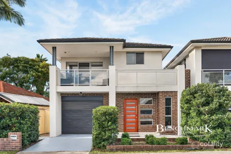 24a Salamaua Cres, Holsworthy, NSW 2173