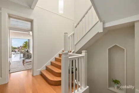 Property photo of 10 Parkview Road Fairlight NSW 2094