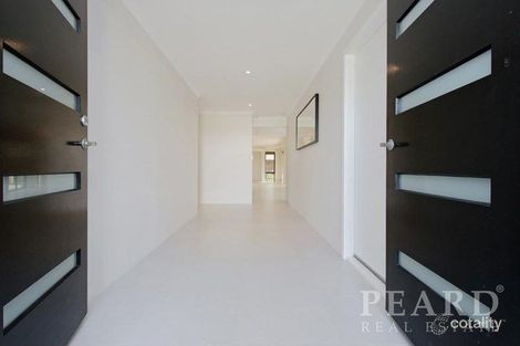 Property photo of 1 Fleetwood Link Ellenbrook WA 6069