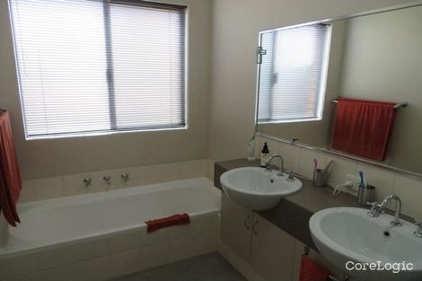 Property photo of 5 Arava Circle Aveley WA 6069