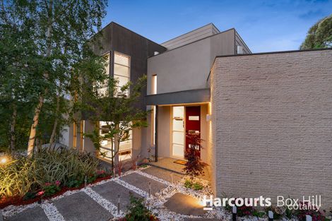 Property photo of 2 Iskandar Place Doncaster VIC 3108