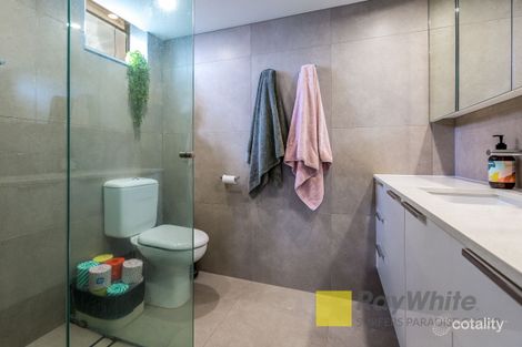 Property photo of 2/22 Commodore Drive Surfers Paradise QLD 4217